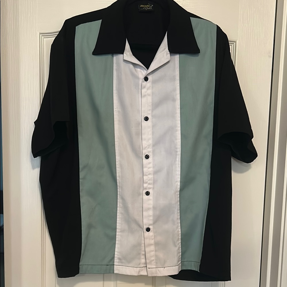 Men's Black and White Bowling Shirt - gently used